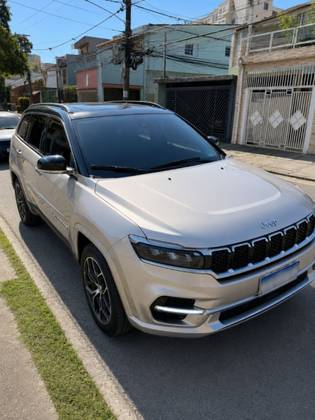 JEEP COMMANDER 2.0 TD380 TURBO DIESEL OVERLAND AT9
